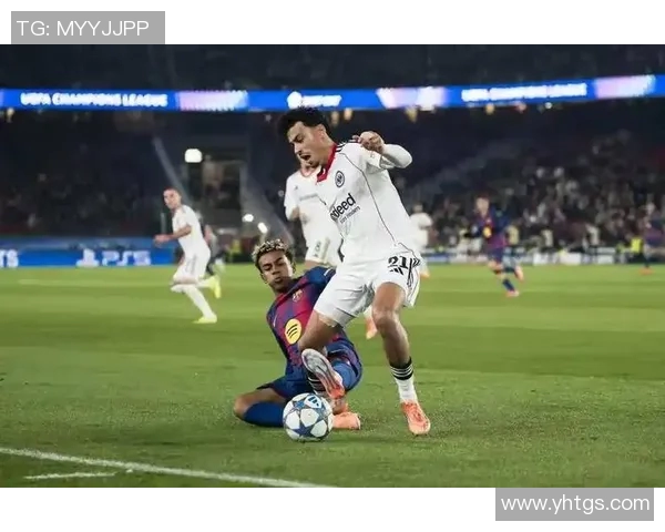 巴萨迎战阿拉思维全力争胜展现球队实力与战术魅力